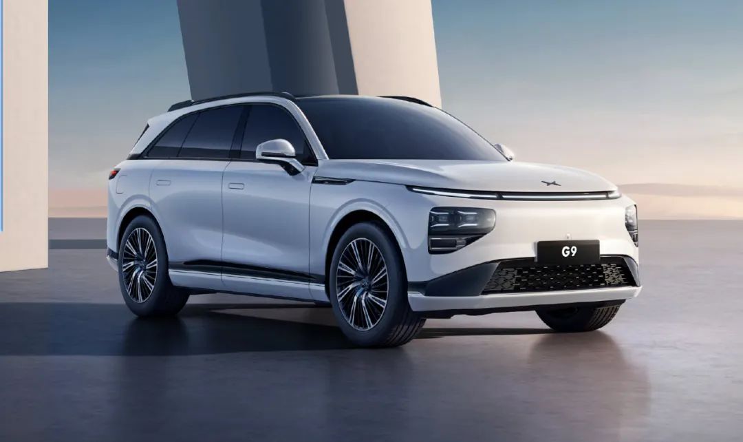 小米自动驾驶测试车五系,小米电动汽车和宝马5系