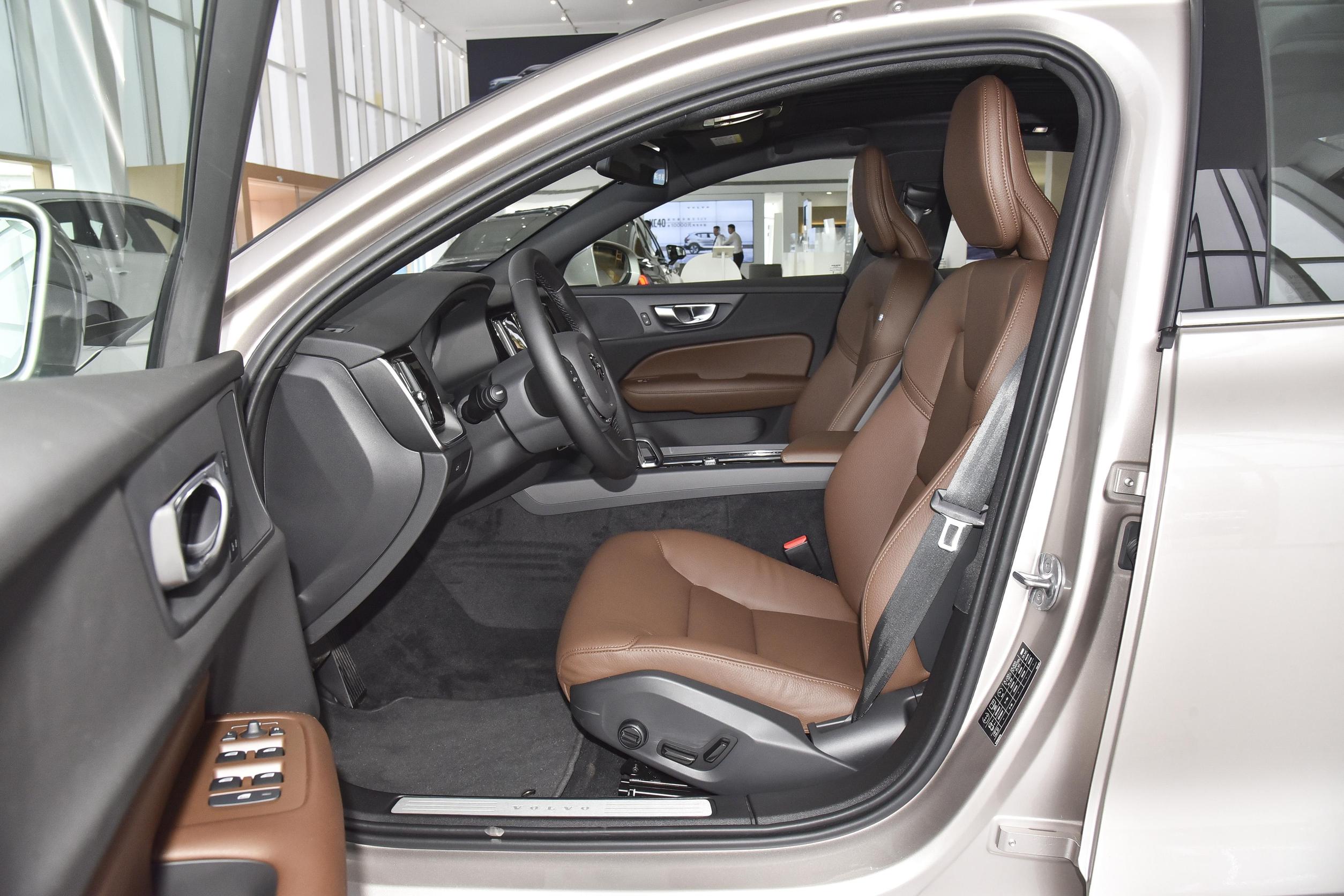 沃尔沃s60有哪些安全配置,新款沃尔沃s60有哪些变化