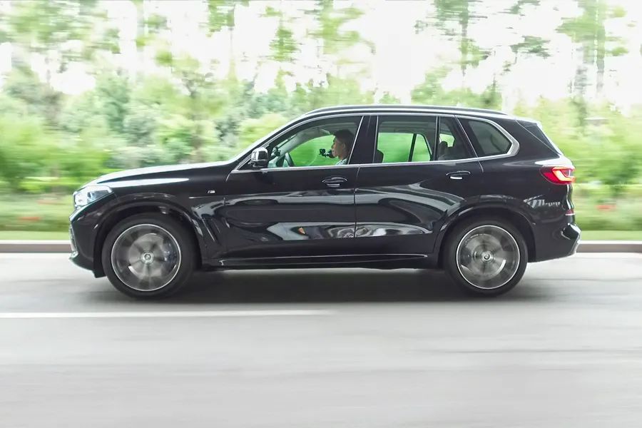 宝马x5说车视频,宝马5系与宝马x5驾驶感受对比