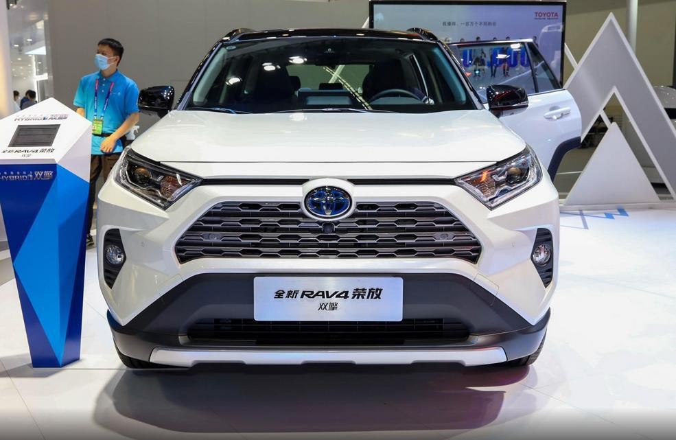 丰田“断更”的SUV，月销十位数，是什么致其腹背受敌？