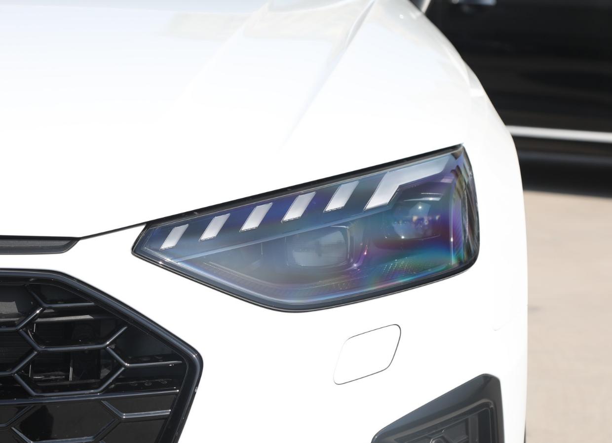 奥迪a4l星夜版bo音响在哪里,奥迪a4l40豪华星夜版音响效果