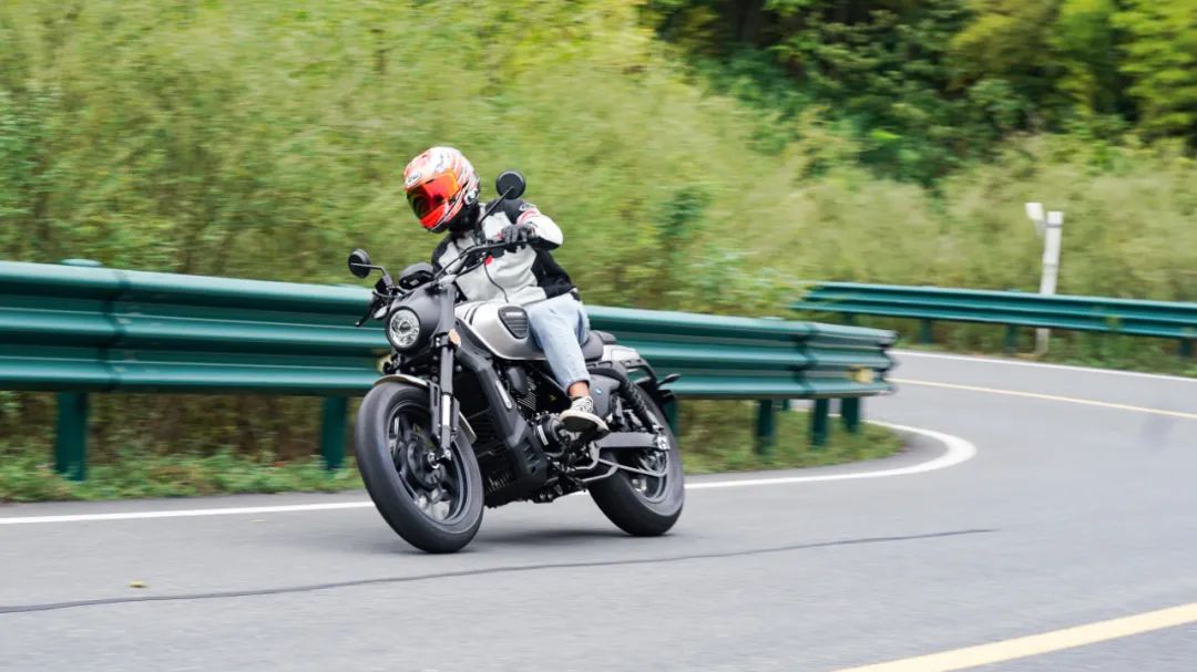 2万左右性价比摩托巡航车,2万以内性价比高的二手巡航