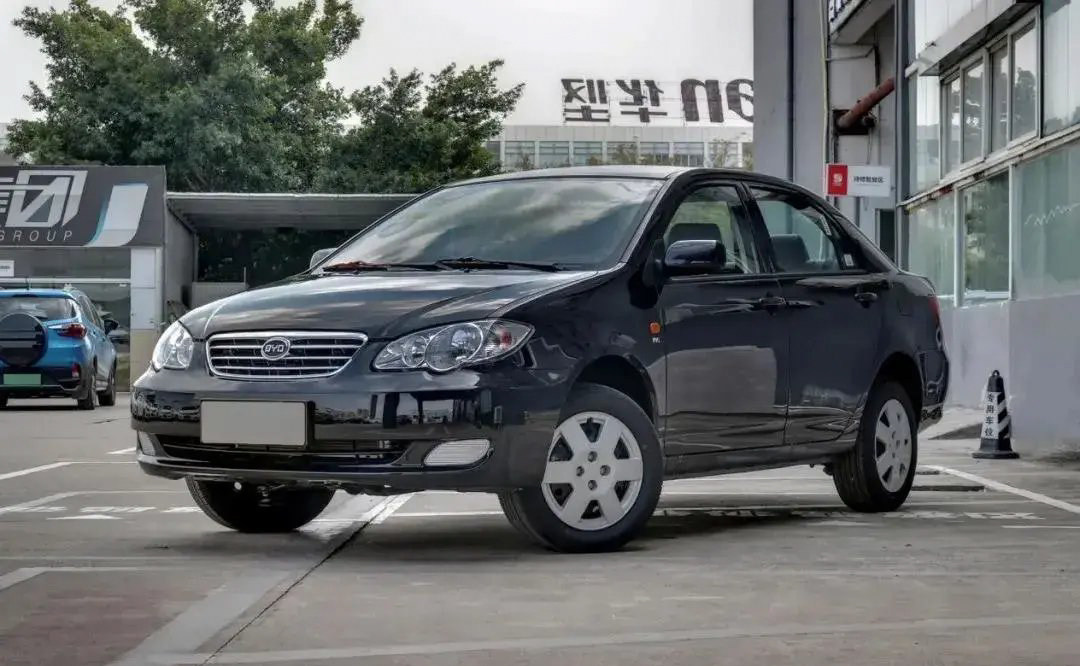 都是一箱油能跑1000km但这两字母差远了！20万选谁更省钱？