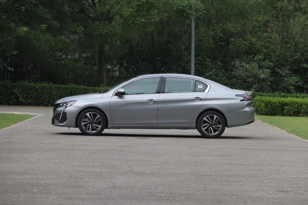 2022款标致408上市换标,标致408新款2022落地价