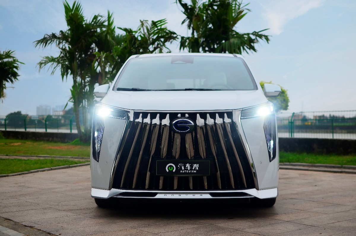 混动m8宗师高速真实油耗多少,m8宗师版双擎混动技术