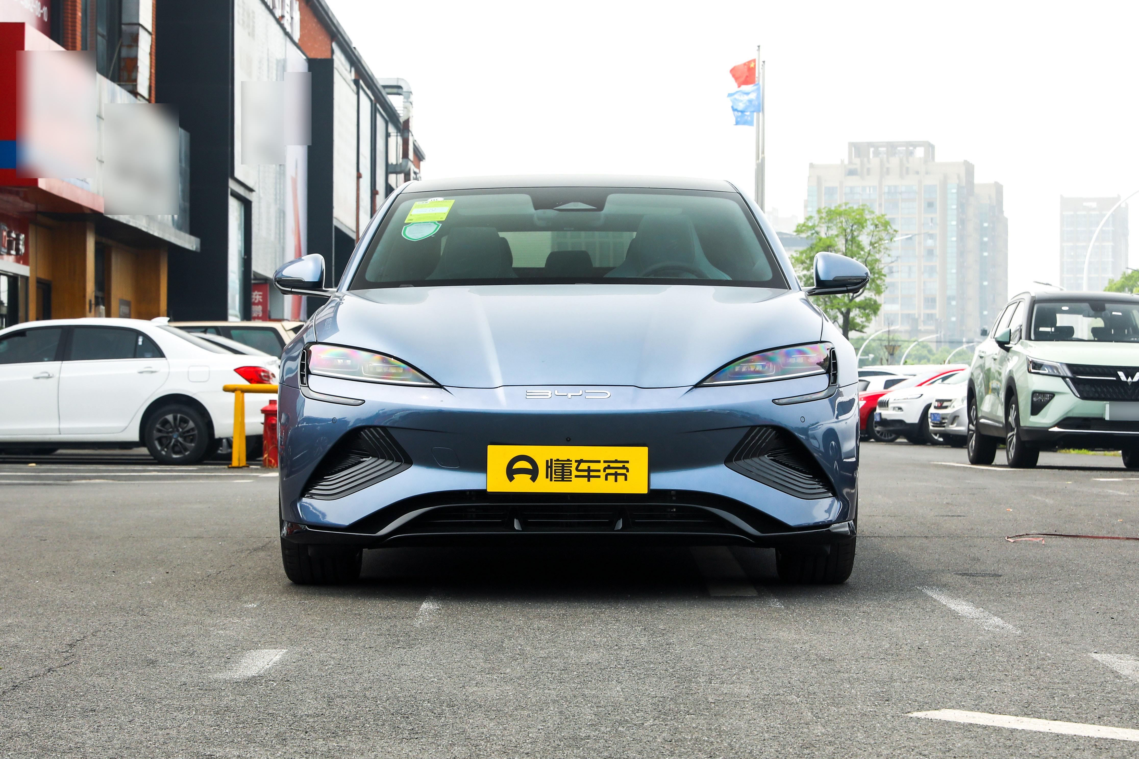 比亚迪海豹这款车值得购买吗,比亚迪海豹正式上市提车