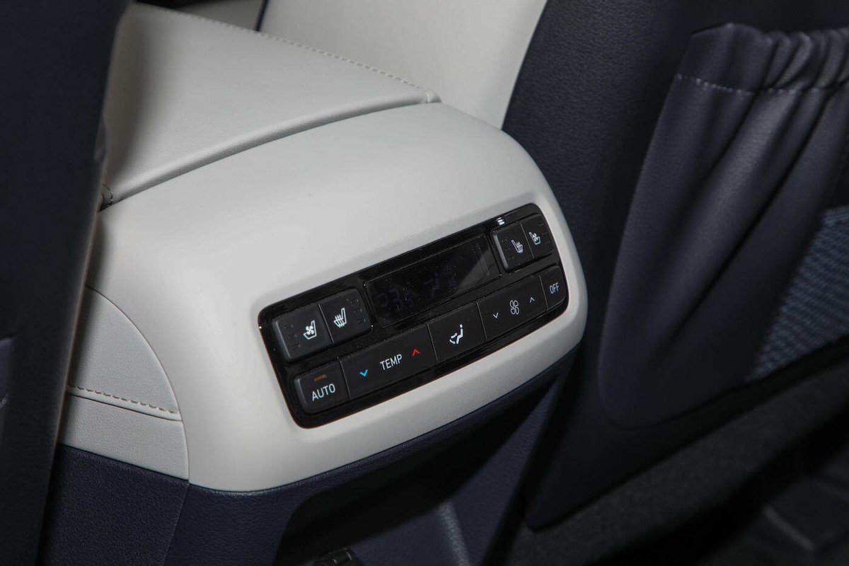 帕里斯帝新改款,帕里斯帝7座2022新款实拍