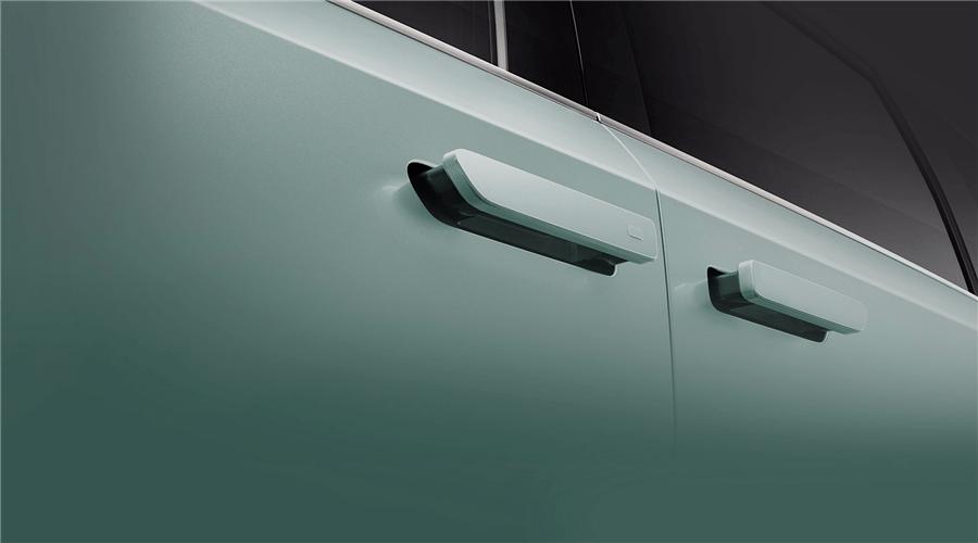 上汽大通maxusg10九座空间,亮相的这款上汽大通maxus概念车