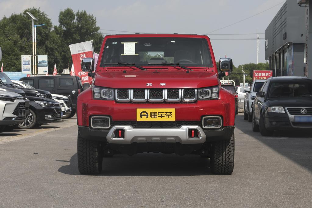 北汽bj40悬浮车顶,新款北京bj40黑色悬浮顶