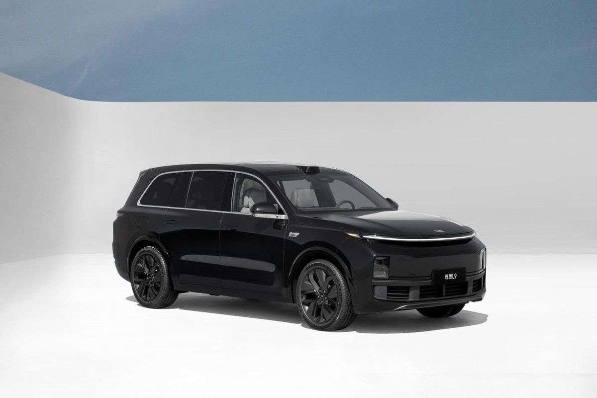 红旗e-hs9与劳斯莱斯对比,红旗e-hs9跟劳斯莱斯对比