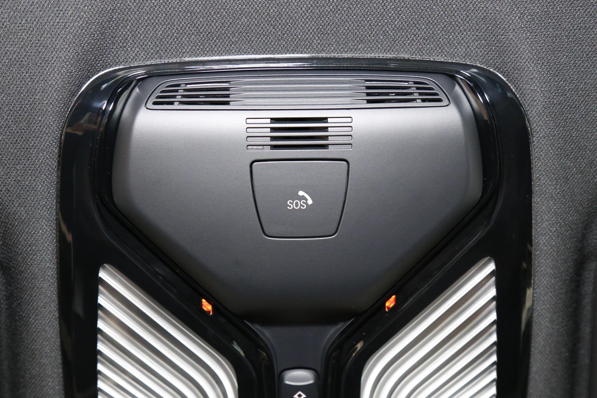 想买安全性好的suv,想买个好看智能省油空间大的suv