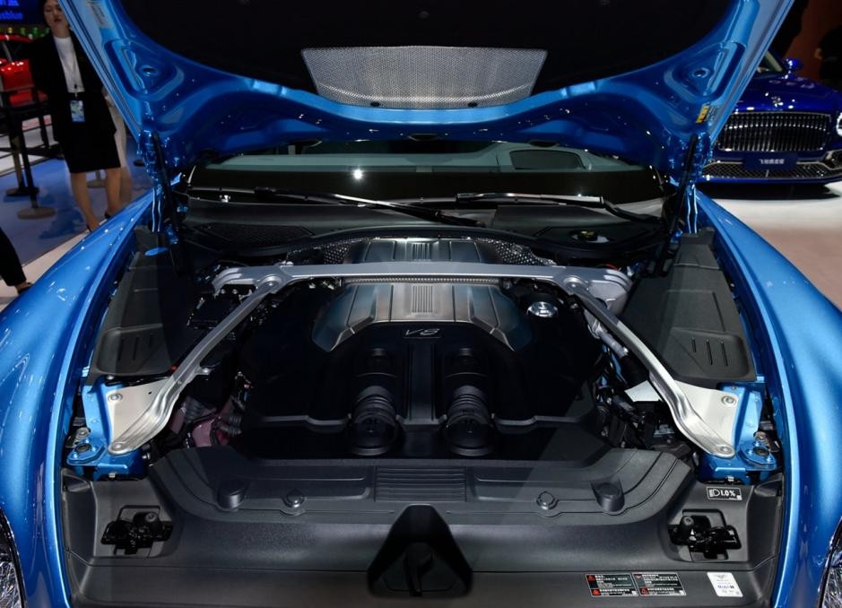 买不起宾利可以看吗,买不起宾利的路虎