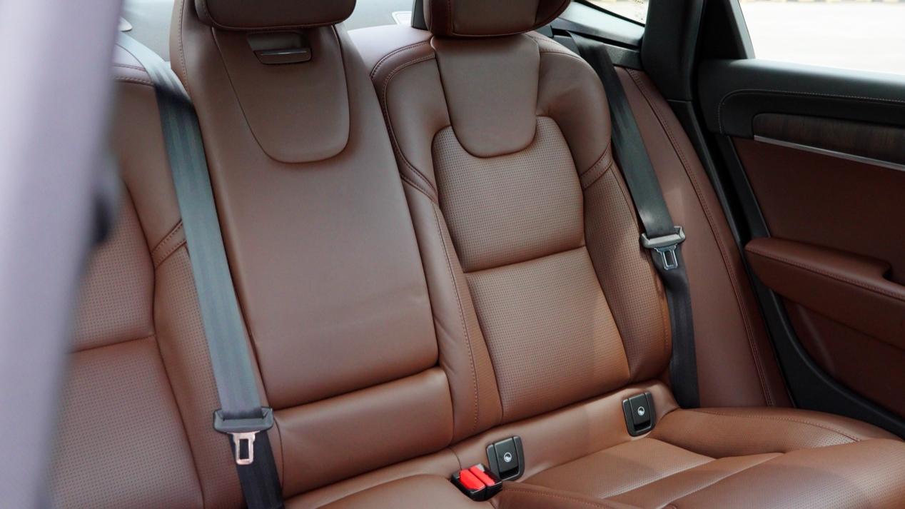 几千公里准新车沃尔沃s90多少钱,沃尔沃s902020款t5智逸豪华版