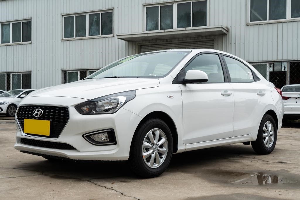 瑞纳2017款1.4l手动焕彩网联版国v,2017款现代瑞纳手动挡1.4测评