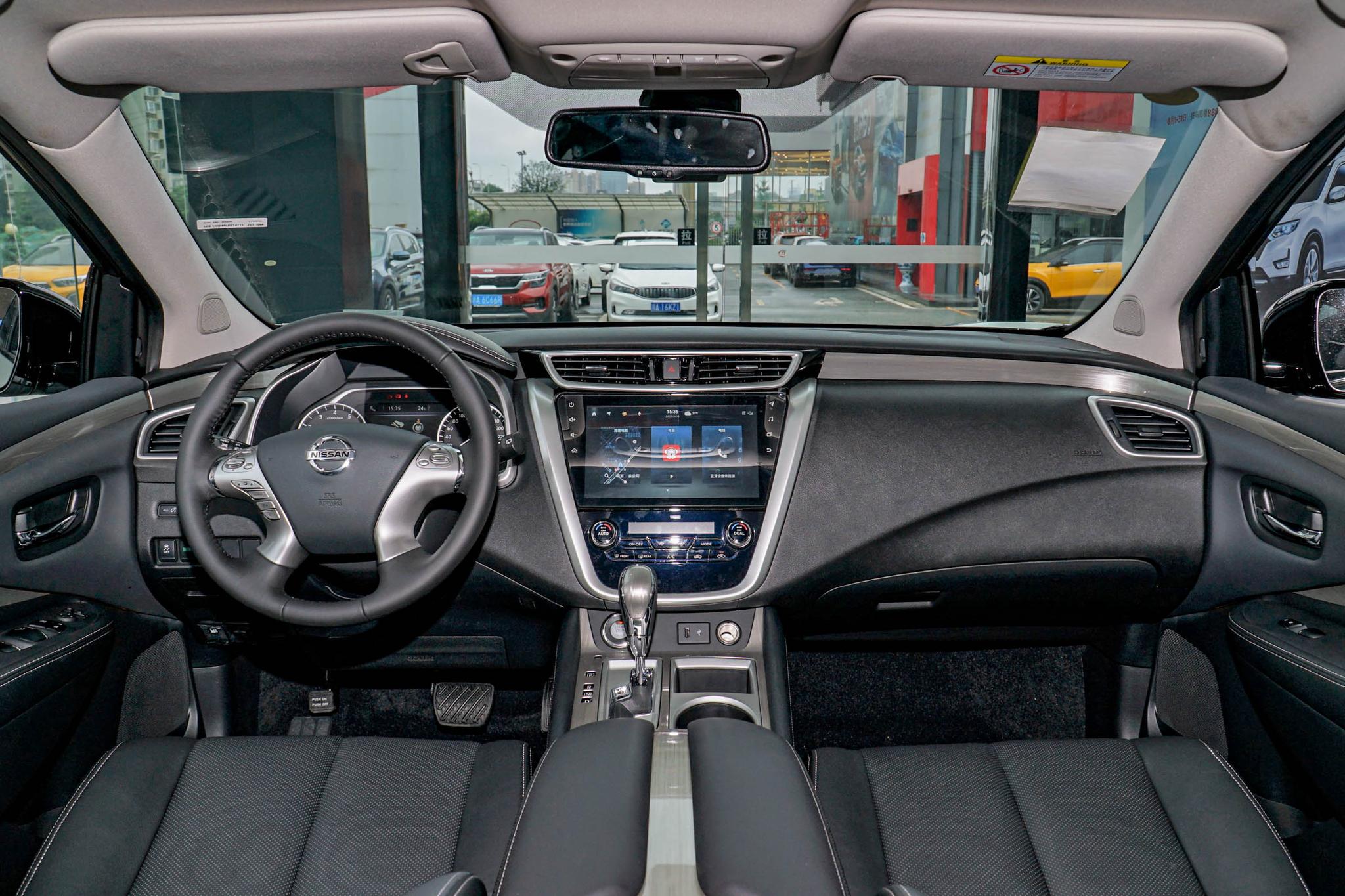 荣放rav4和日产楼兰哪个好,日产楼兰2021四驱款落地价