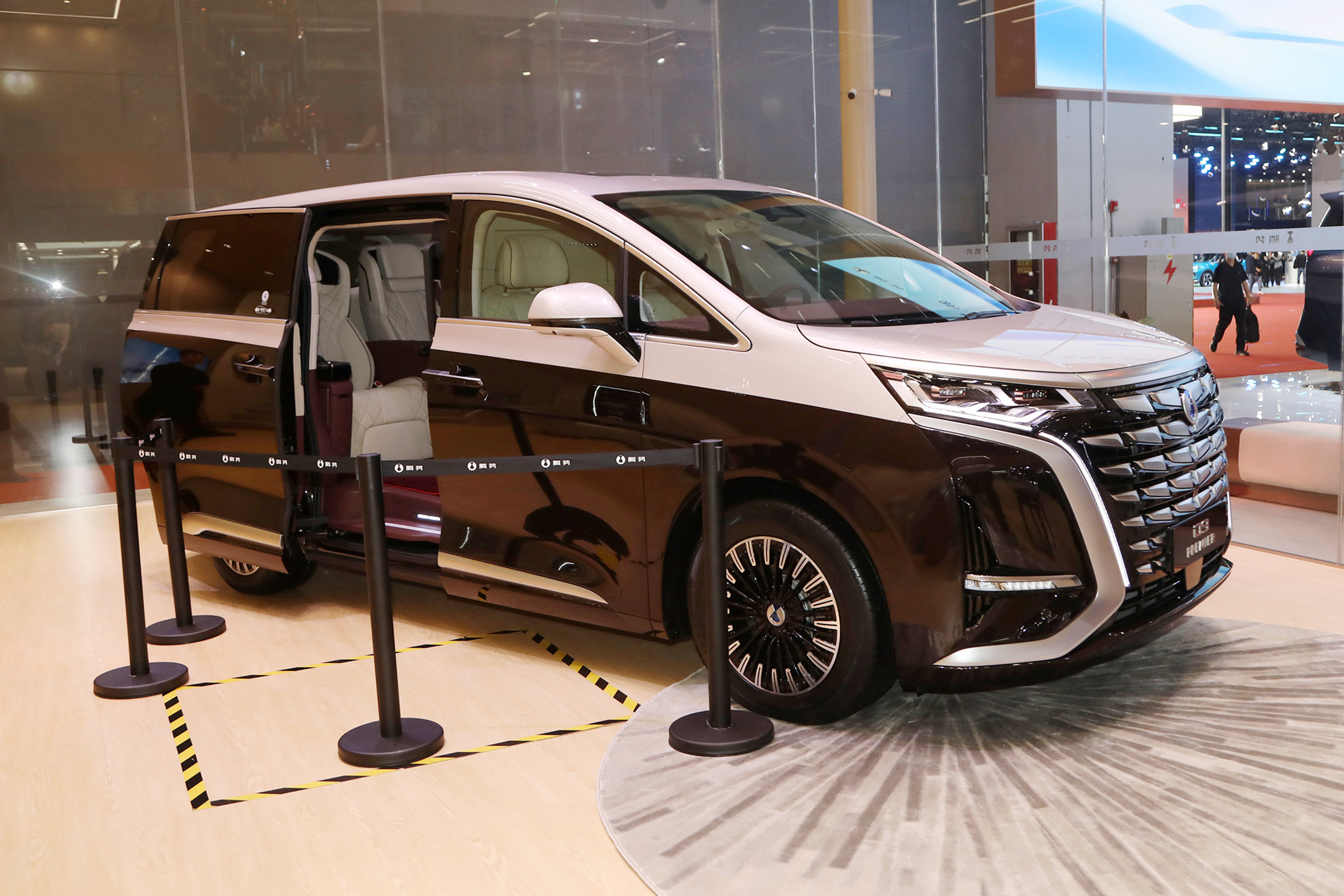 传祺e9对比腾势d9变速箱哪个好,理想l9腾势d9传祺e9怎么选