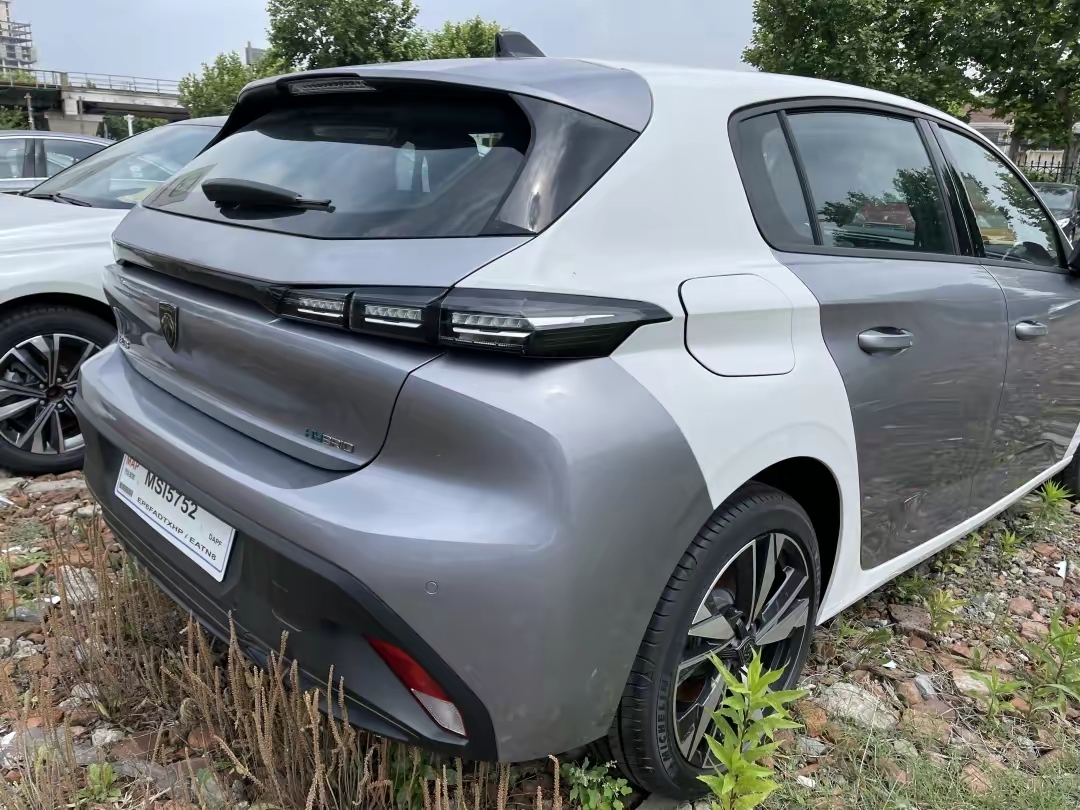 全新标致308确认将于下半年发布,全新标致308实车曝出