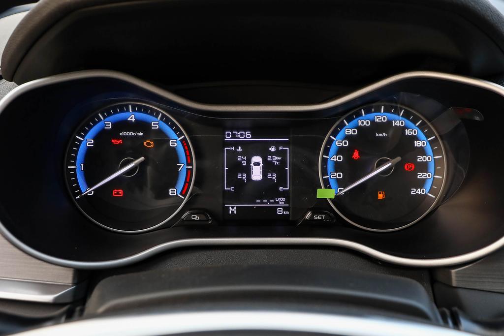 帝豪外观装饰,吉利帝豪怎么装饰