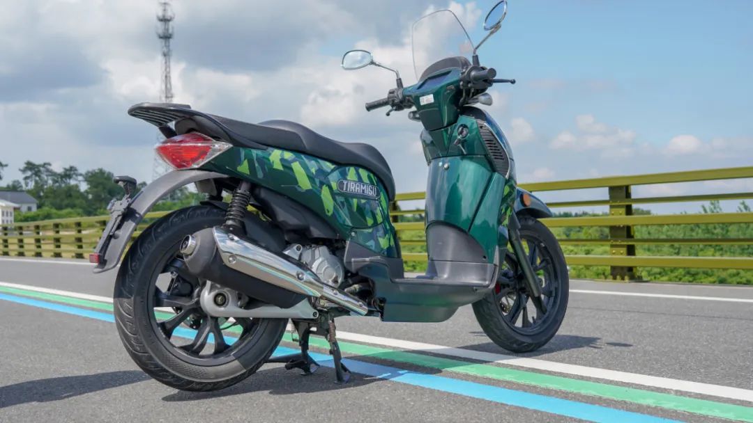 金城摩托提拉米苏都市版jc150t-ae,金城adiva200和金城提拉米苏200