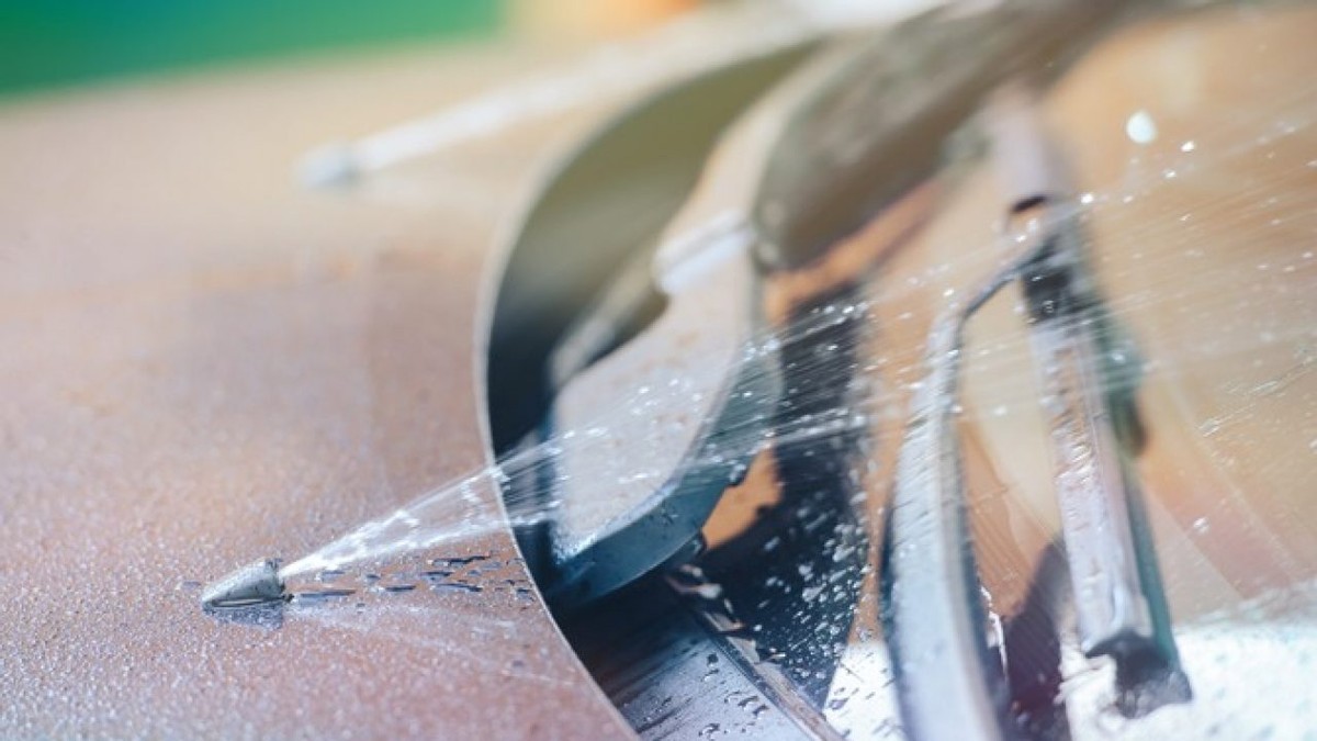 雨刮器不喷水修理一次多少钱,比亚迪宋雨刮器不喷水