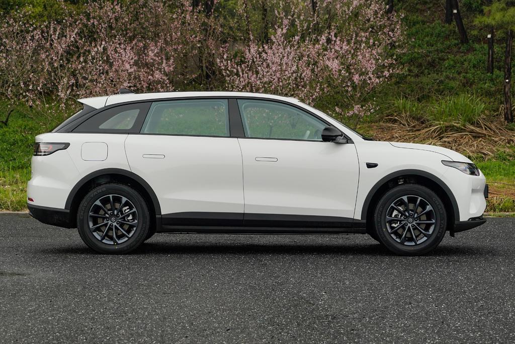 成都零跑c11团购,成都零跑c10预售