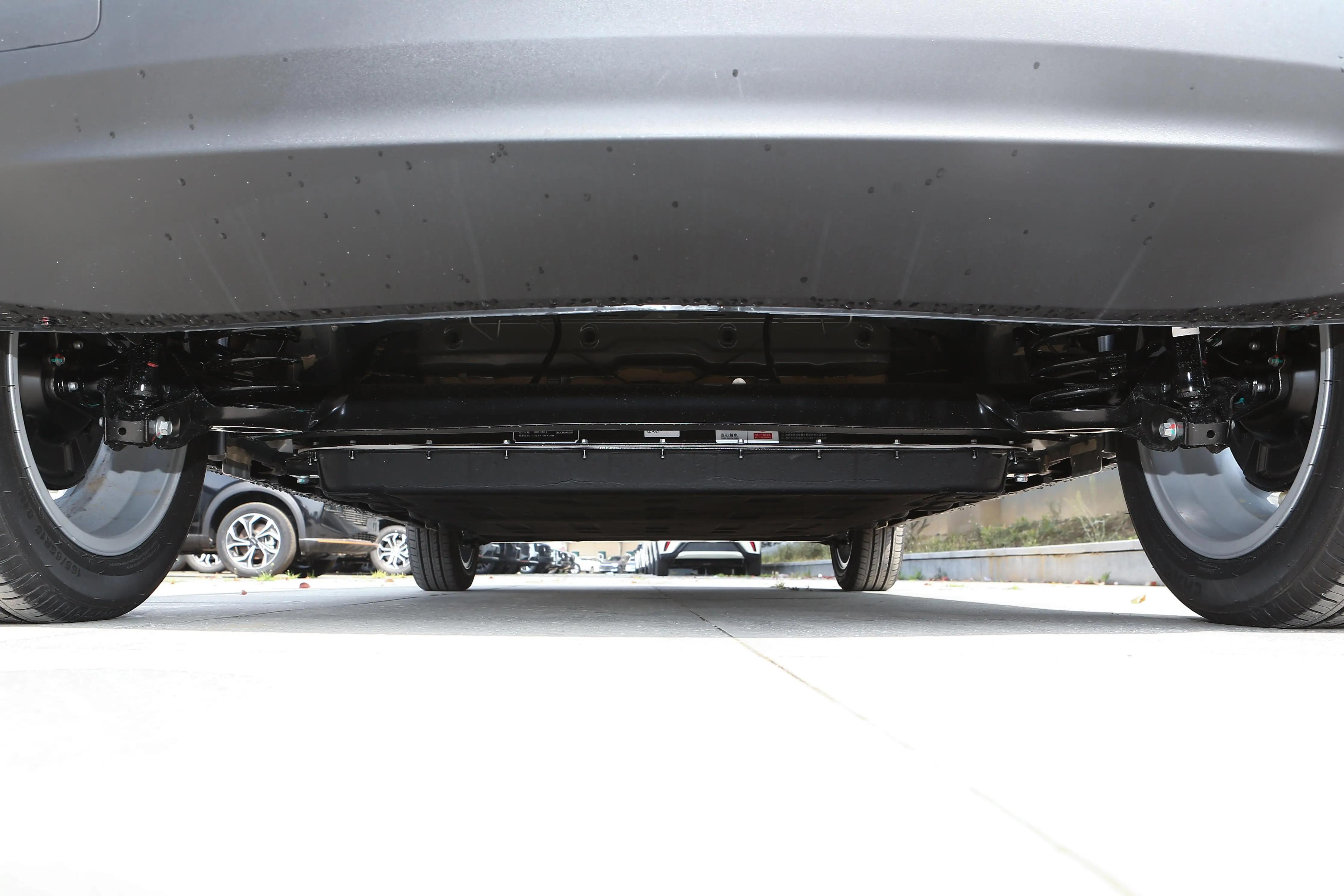 女生买什么小车合适20万,适合女性开的安全性能好的车