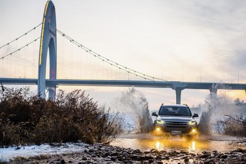 普拉多2700与哈弗h9驾驶感受,哈弗h92022款对比普拉多