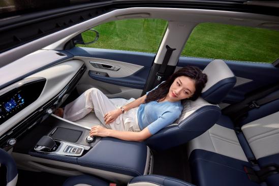 诗擎万里,皓极好极!诗和远方蕴含文化自信