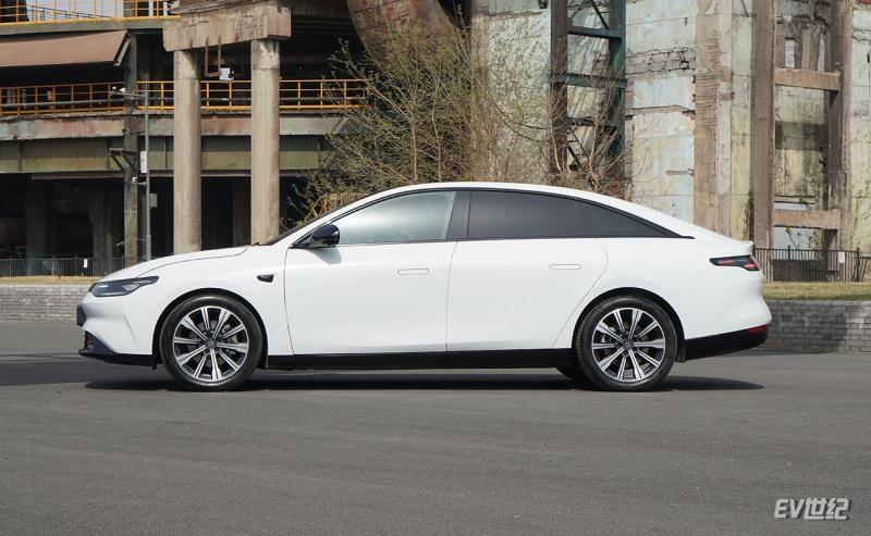 零跑c01舒享版2023款车主评价,零跑c01增程版智享版现车