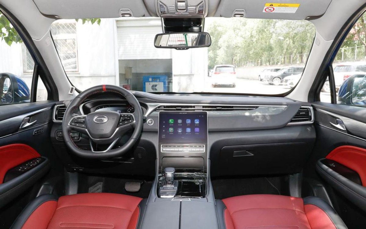 回老家过年开上这款国产suv有面子,临近新年新车开回家这两款值得选