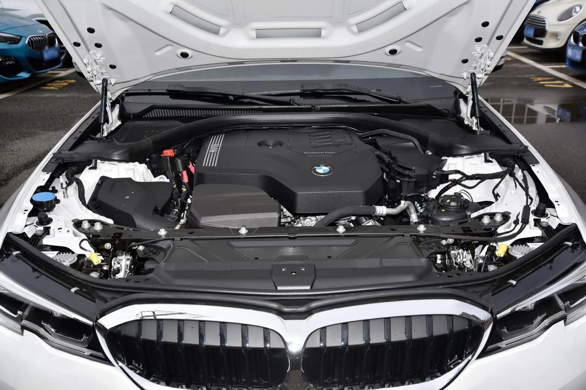 宝马320i18万公里值得购买吗,宝马320i运动套装报价