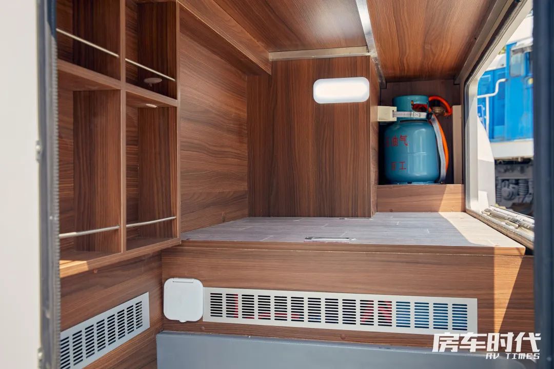 德兴无拓展c型房车大熊座旗舰版,德兴大熊座单拓舒适版