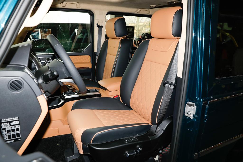 3.0tv6插电混越野车,搭6.2升v8引擎