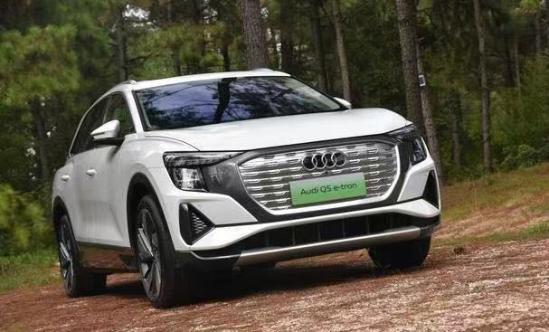 新款4轮电动车测试,上汽奥迪全新