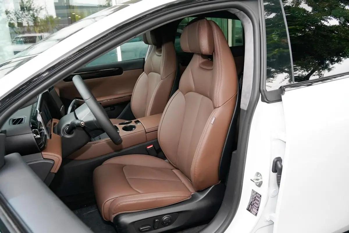 配备l2级自动驾驶的豪华suv,配备l2级辅助驾驶的车型