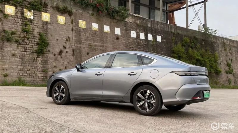 驱逐舰05冠军版55km豪华高速测试,驱逐舰05亏电状态下提速快吗