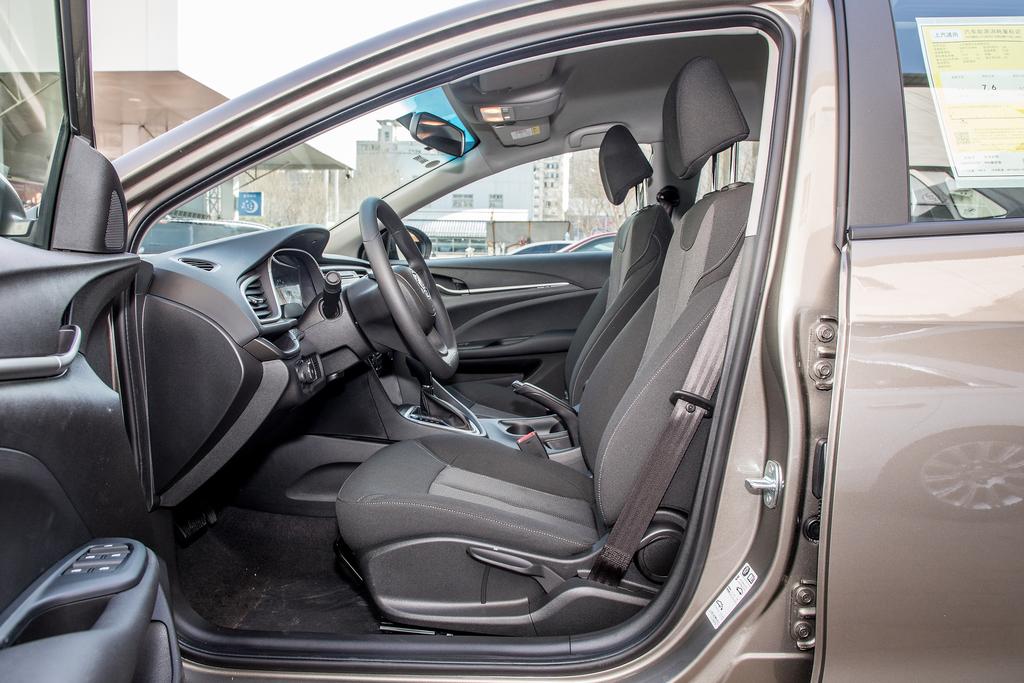 英朗1.5自动高配优惠5万,英朗售价11.99万元起欢迎试乘试驾