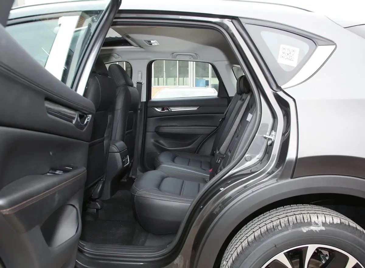 日产逍客与马自达cx-4哪个好,马自达cx-5和逍客哪个后排大