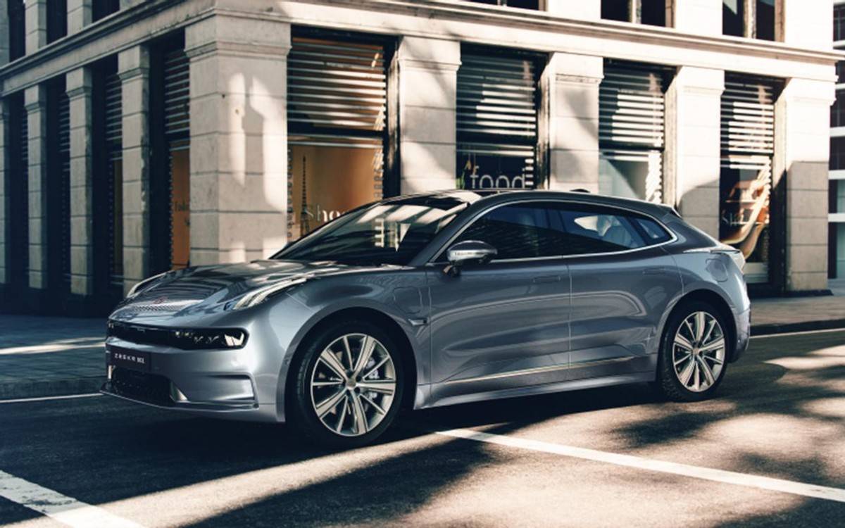 30万落地，极狐阿尔法S、小鹏P7、极氪001如何选？