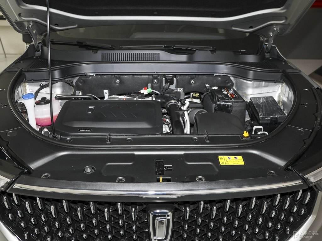 家用suv2.0t和1.5t发动机哪个合适,标配1.5t发动机的小型suv