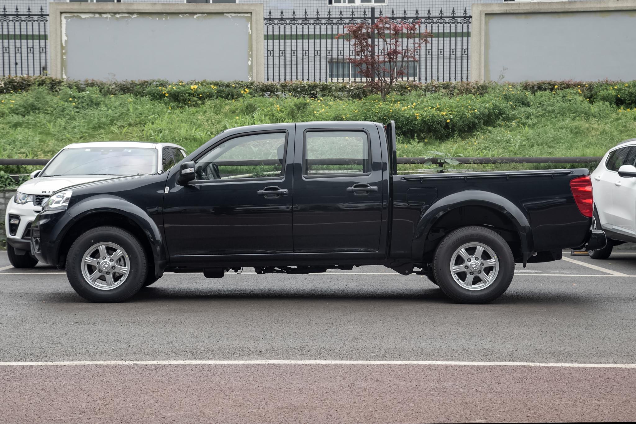 长城风骏5皮卡车价格2021款柴油,2012长城风骏5柴油2.8t经典款