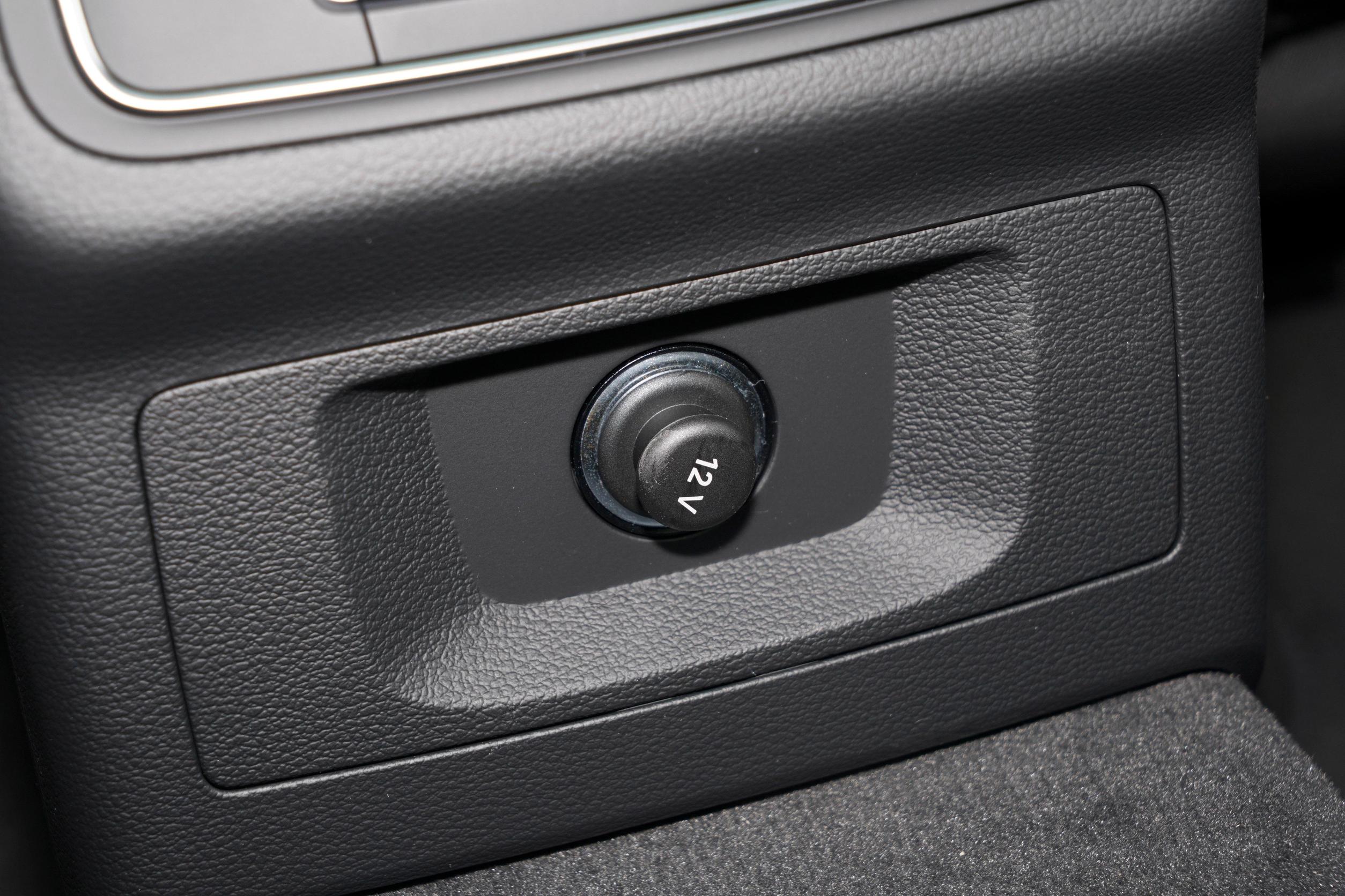 奥迪a4旅行车allroad2021款,奥迪a4旅行车allroad最新款