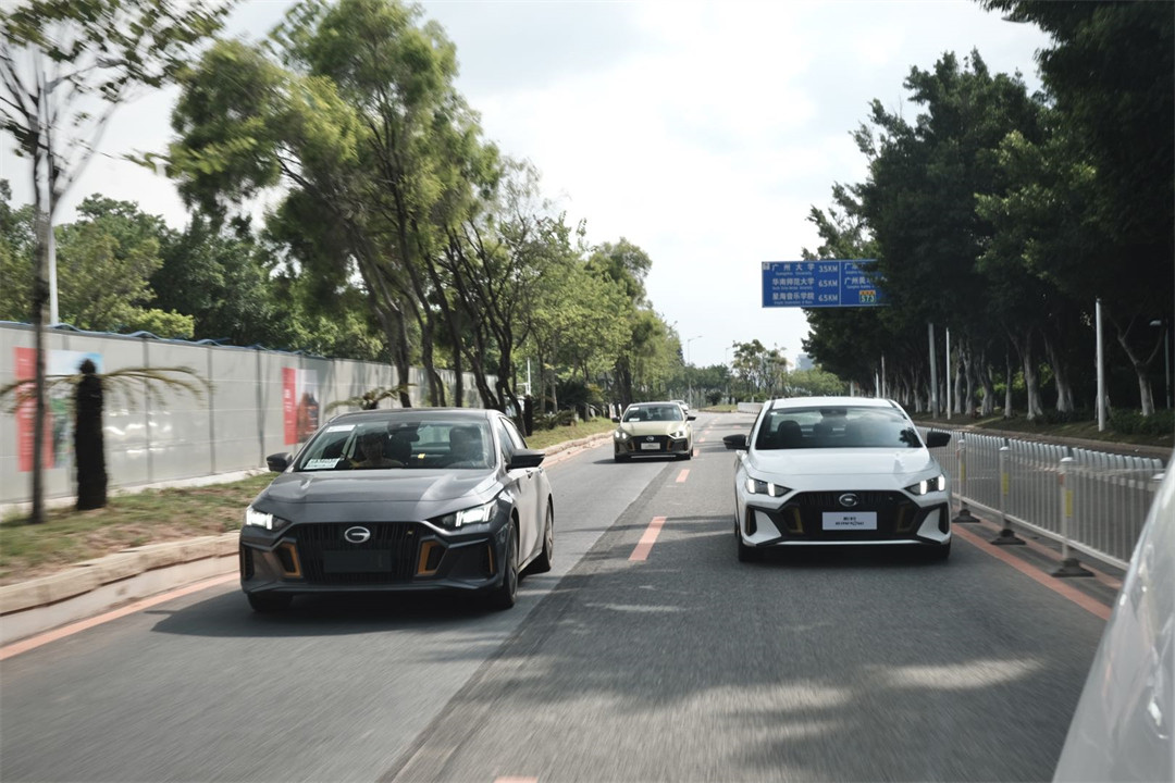 10万左右性价比高的车影豹,传祺影豹10万轿跑