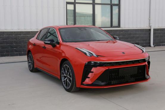 18万想买1.5t的凯迪拉克 (凯迪拉克ct-4 1.5t优惠)