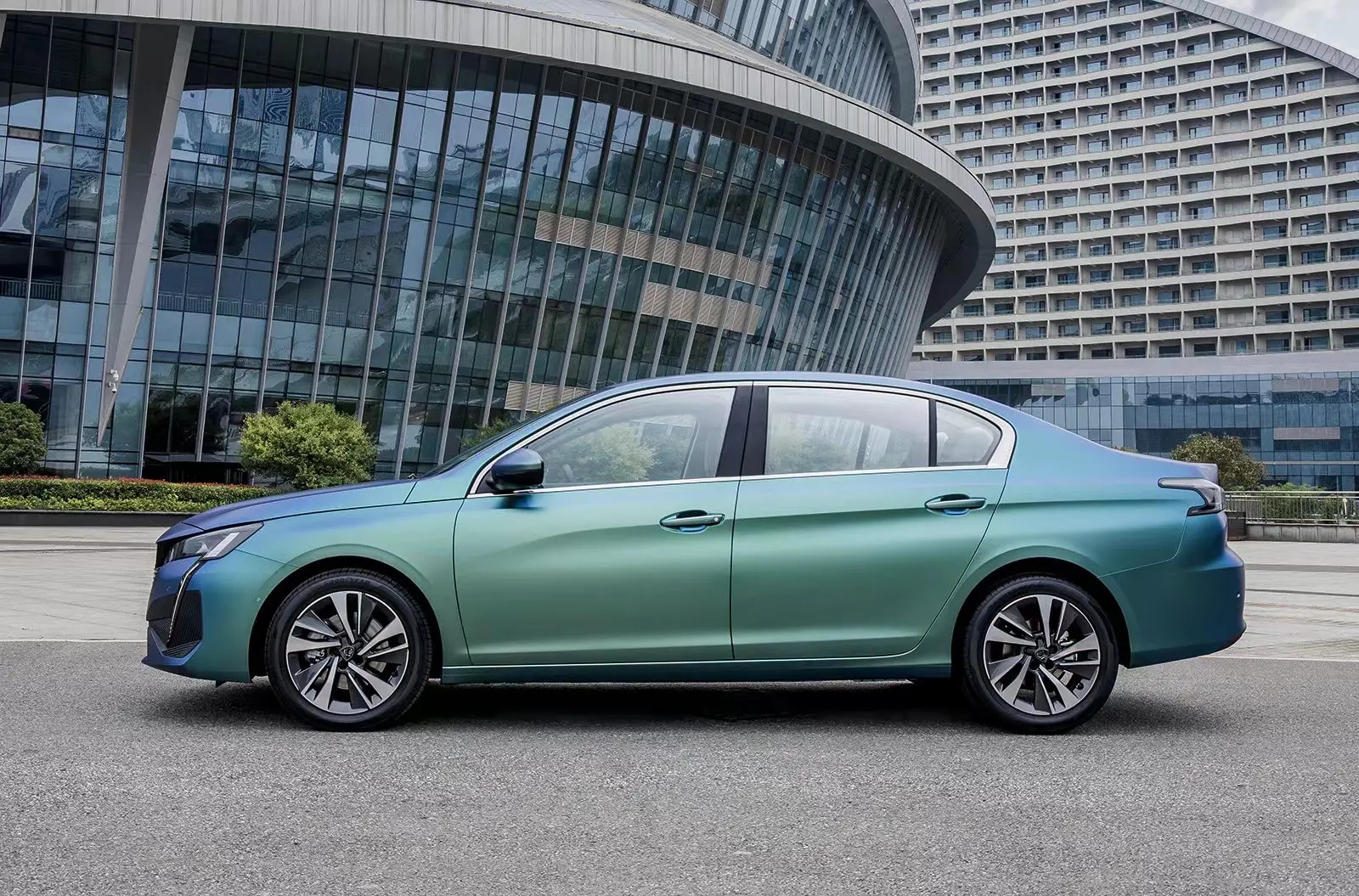 标致新408全系车型,10款标致408的2.0自动挡是4at还是6at