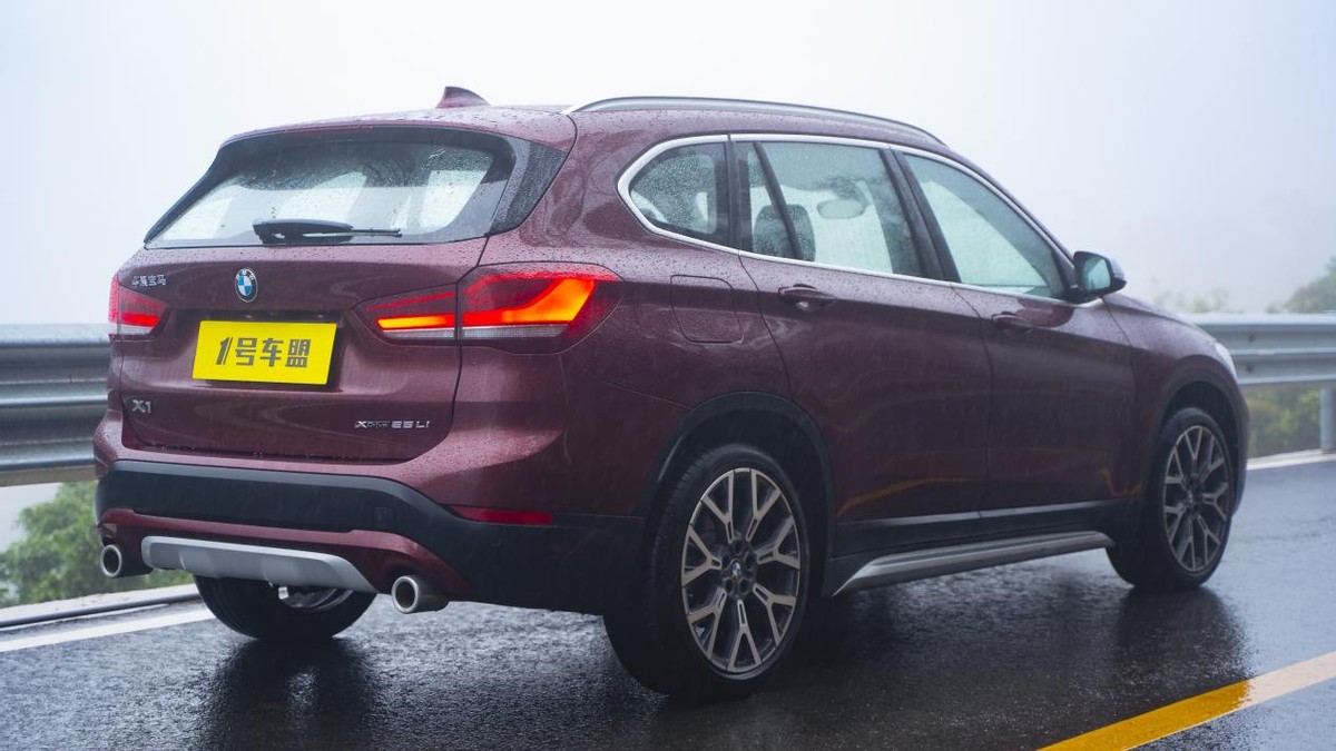 评测汽车宝马x11,宝马x1车测评