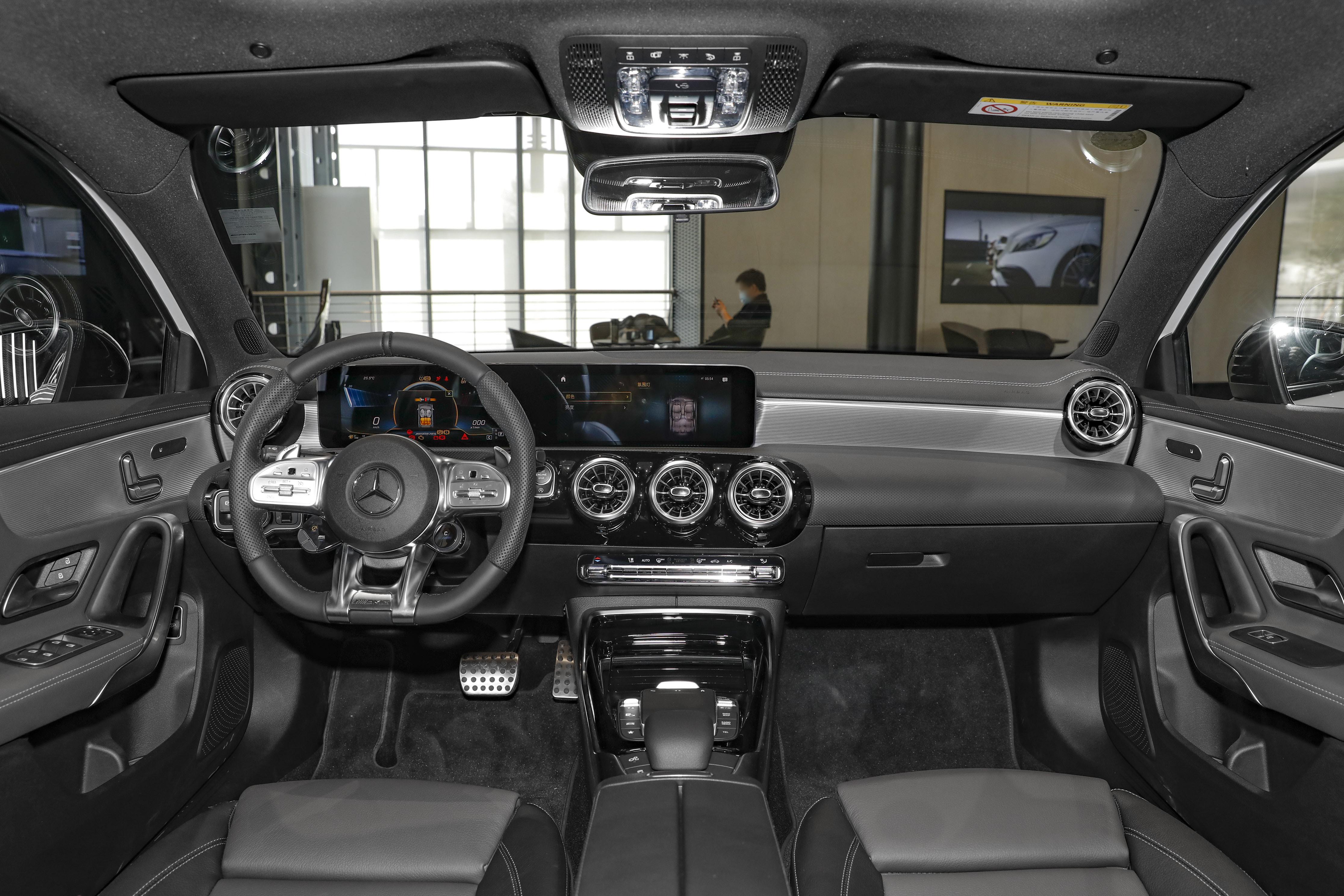 百公里加速9.8秒的车好吗,百公里加速4.9秒的车