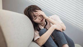 小说：前世她伤总裁至深，重生后，被总裁惩罚，强迫发生关系