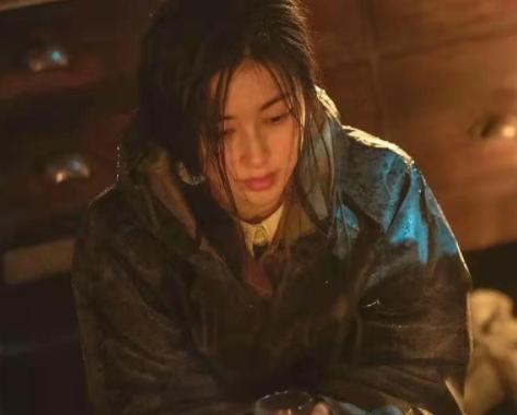 胸前的一块带毛痣，改变了一个日本女人的一生