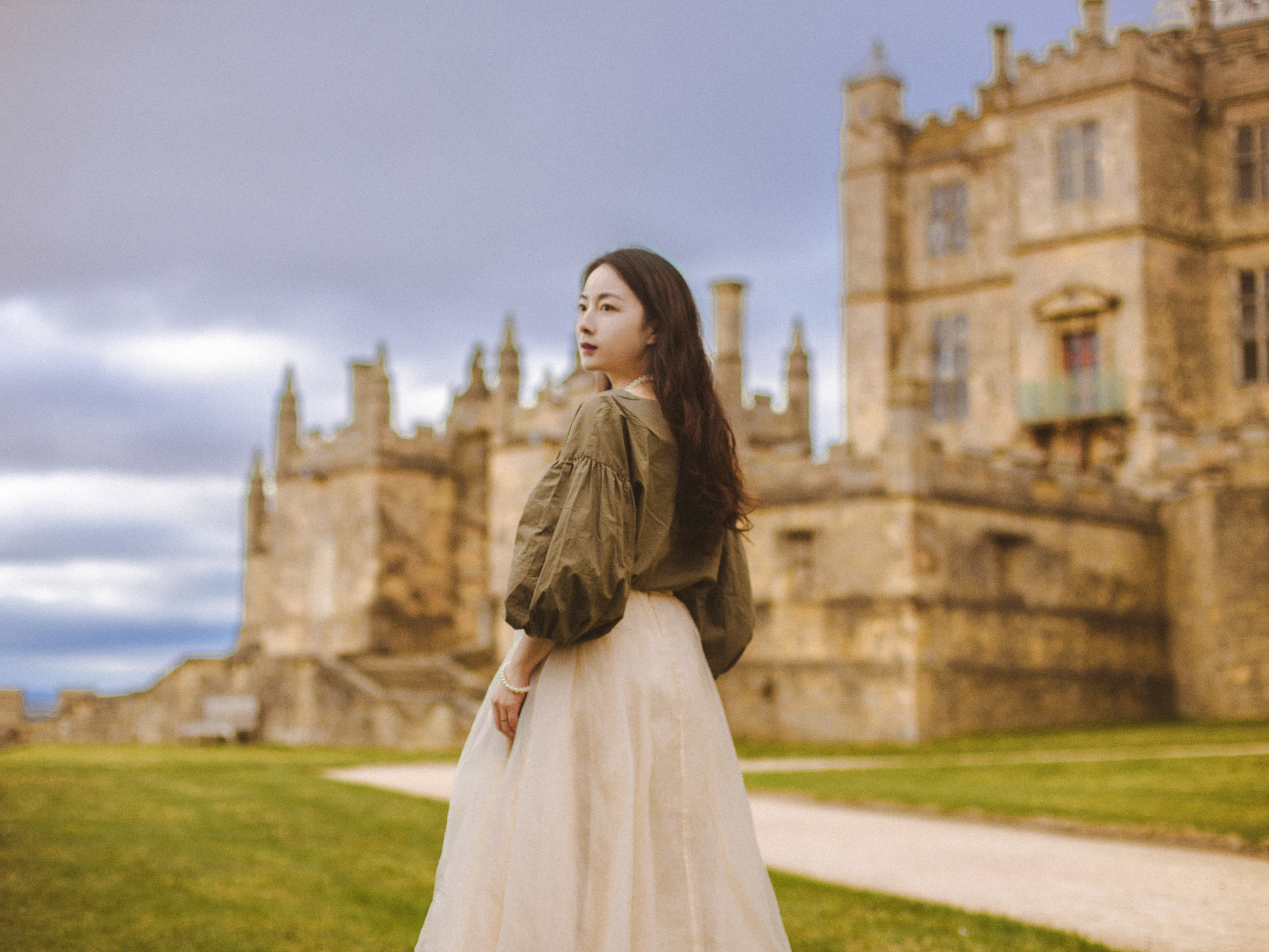 认识创造不朽形象的传奇女性，留下百年不朽的欧美绘本标杆